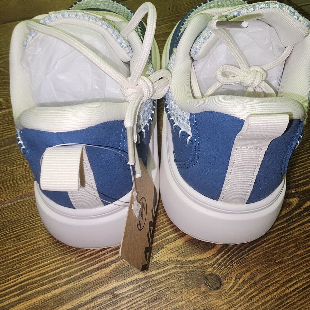 WNA Step Up Women's Designer Lace Up Platform Sneakers Size 6 Blue White NWOT - Picture 6 of 8